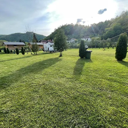 Auto Kamp Lav Kulen Vakuf