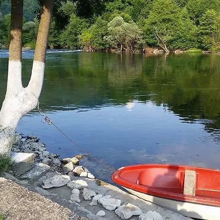 Auto Kamp Lav Vakantiepark Kulen Vakuf