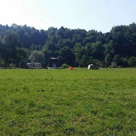 Auto Kamp Lav