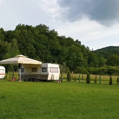 Auto Kamp Lav *
