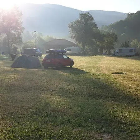 Auto Kamp Lav Vakantiepark Kulen Vakuf