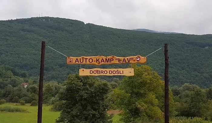 Prázdninový areál Auto Kamp Lav