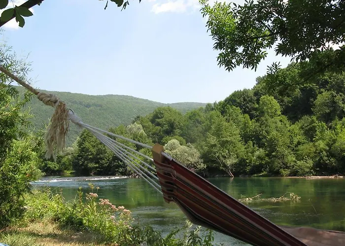 Prázdninový areál Auto Kamp Lav