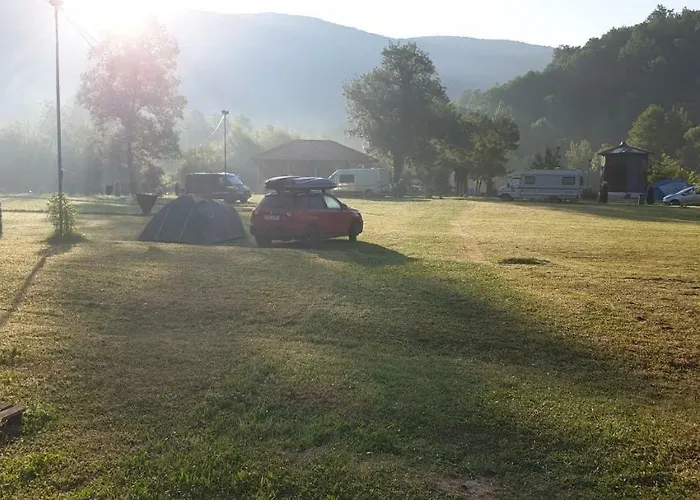 Auto Kamp Lav Prázdninový areál Kulen Vakuf