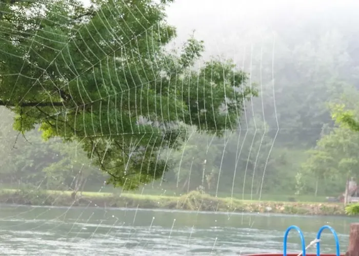 Auto Kamp Lav * Kulen Vakuf